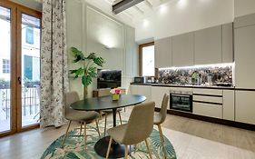 Tamara & Clotilde Apartments By Mamo Florence